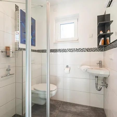 Ferienhaus-see-sauna-kamin-hund Mit E-ladestation Casa vacanze